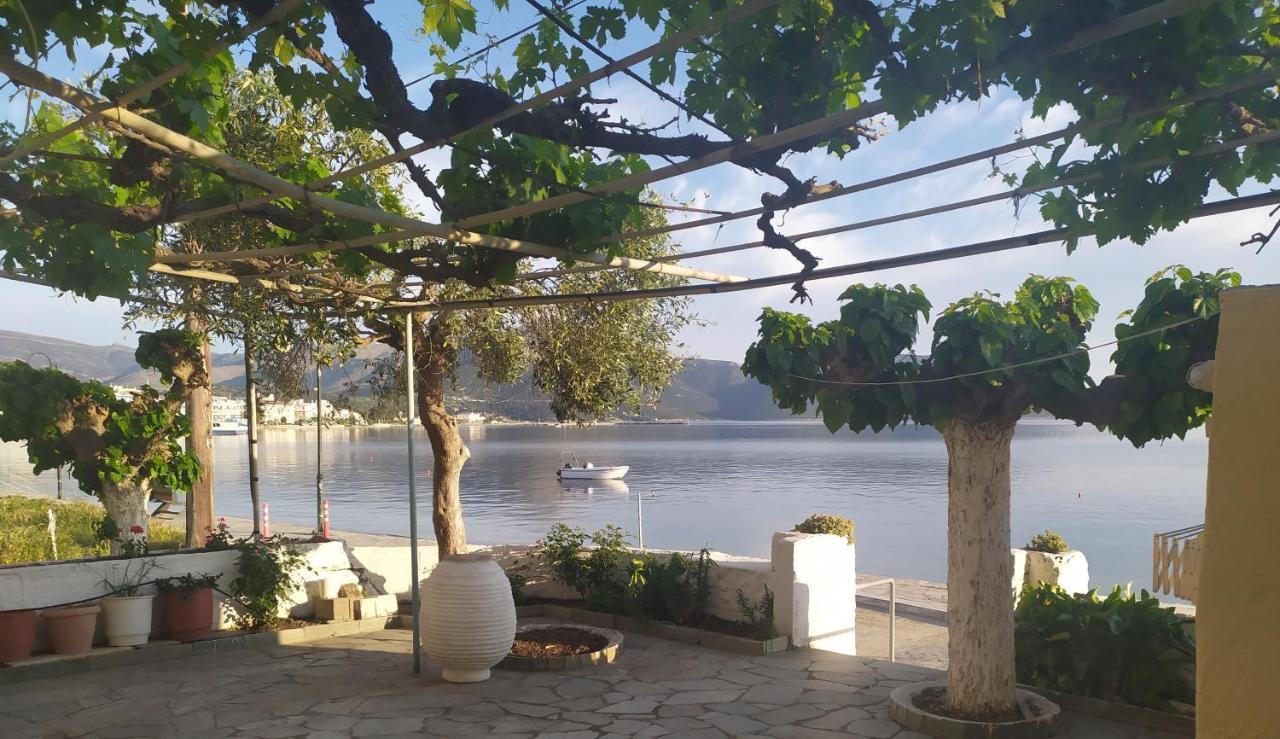 فيلا Το Σπίτι Της Μαργαρίτας Στην Παραλία نيا ستيرا المظهر الخارجي الصورة
